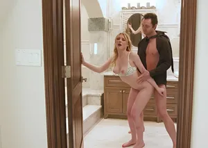 SSNI-338 Bạn là người tốt! ! Hcupプルプルおっパブ嬢凯