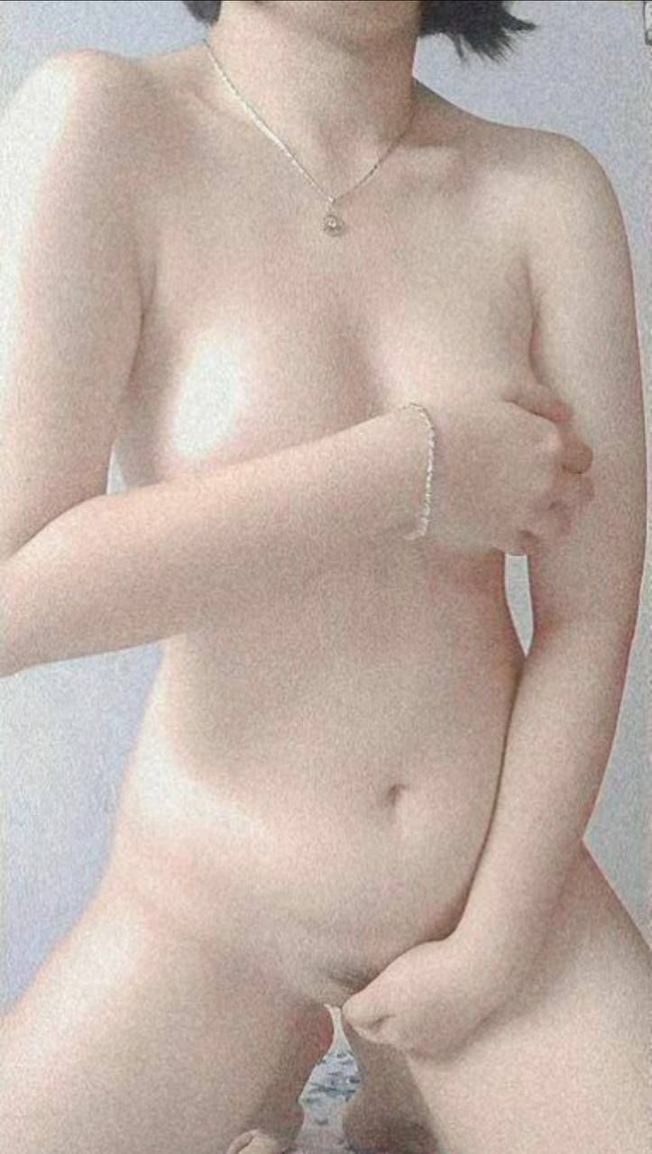 Người má trẻ đơn thân bị đám bạn học hay bắt nạt con trai cô… cưỡng hiếp